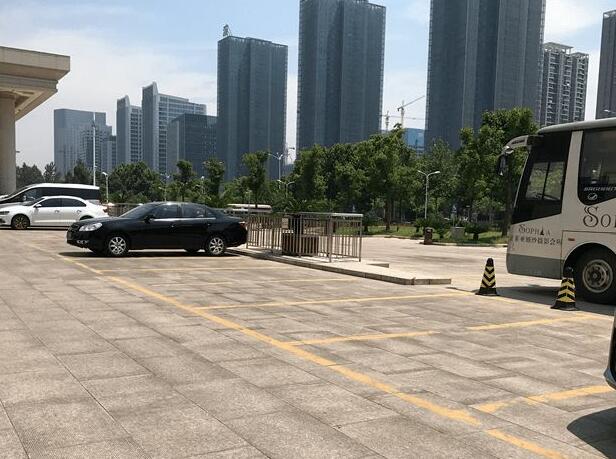 酒店賓館停車位劃線找什么單位，找誰來劃線？