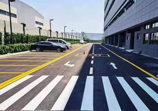 蘇州廠區(qū)道路劃線，企業(yè)廠區(qū)道路畫線公司？指定單位飛揚(yáng)市政