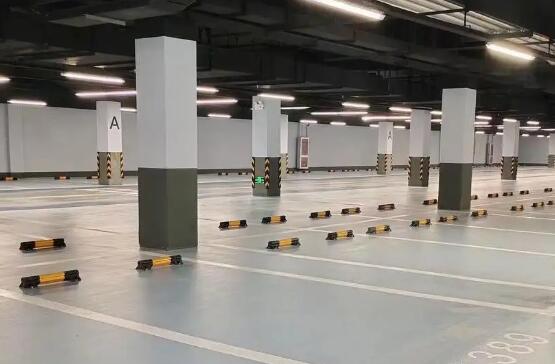 蘇州道路劃線廠家剖析，怎樣區(qū)分聚氨酯地坪漆和環(huán)氧地坪漆？