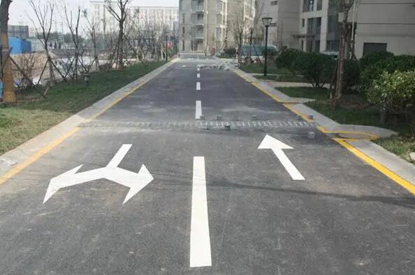 蘇州道路劃線一般什么樣的單位能做，馬路上劃線是哪個(gè)部門？