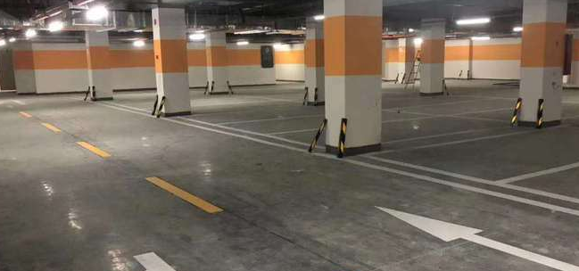南京停車場劃線一般用什么材料畫線？
