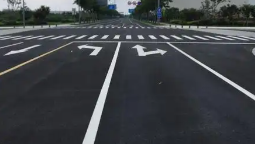 蘇州相城區(qū)廠區(qū)劃線選哪家？專業(yè)施工團(tuán)隊(duì)，多年經(jīng)驗(yàn)值得信賴
