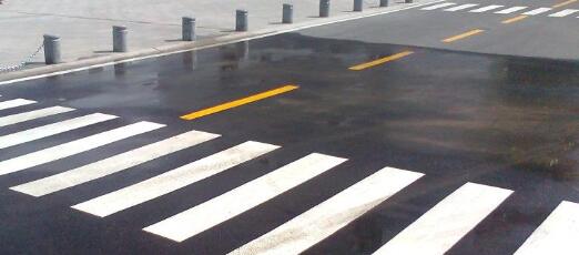 蘇州專業(yè)道路劃線施工，飛揚(yáng)市政為您護(hù)航